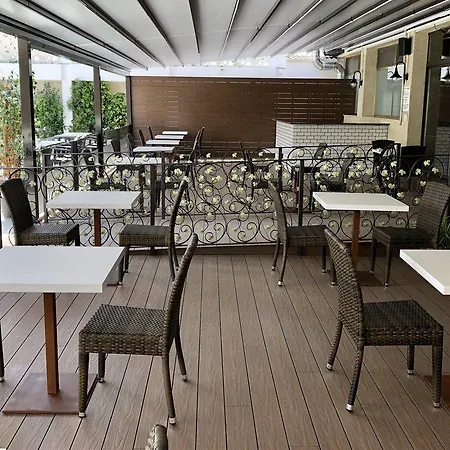 Miami Park Apartahotel
