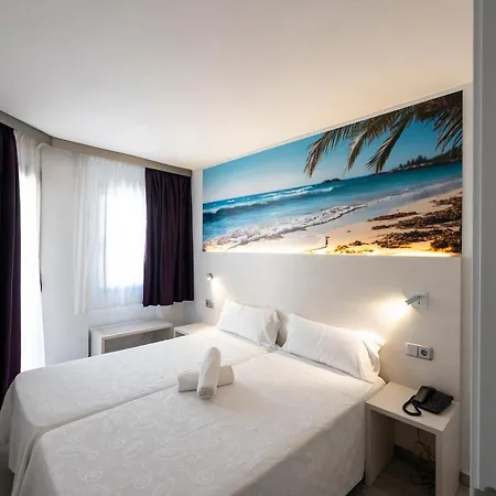 Apartahotel Miami Park 3*