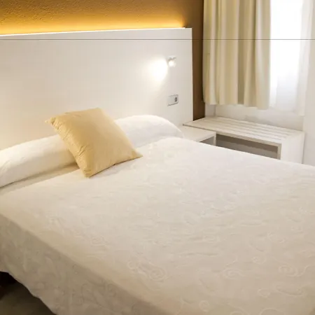 Miami Park Aparthotel 4*