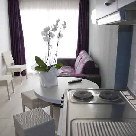Miami Park Aparthotel
