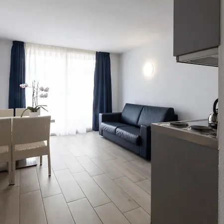 Miami Park 4* カレーリャ