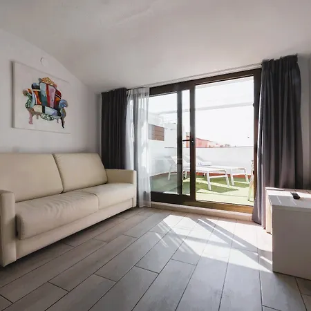Aparthotel Miami Park 4*