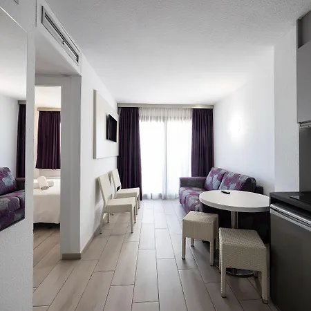 Aparthotel Miami Park 4*