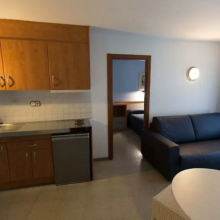 Apartahotel Miami Park 3*